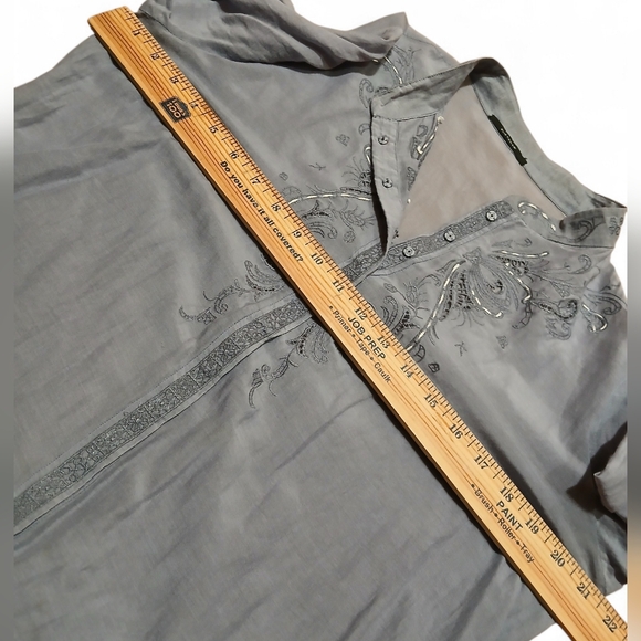 Elie Tahari Light Gray Women's Size Medium Silk Blend Embroidered Silk Blouse - Picture 6 of 10